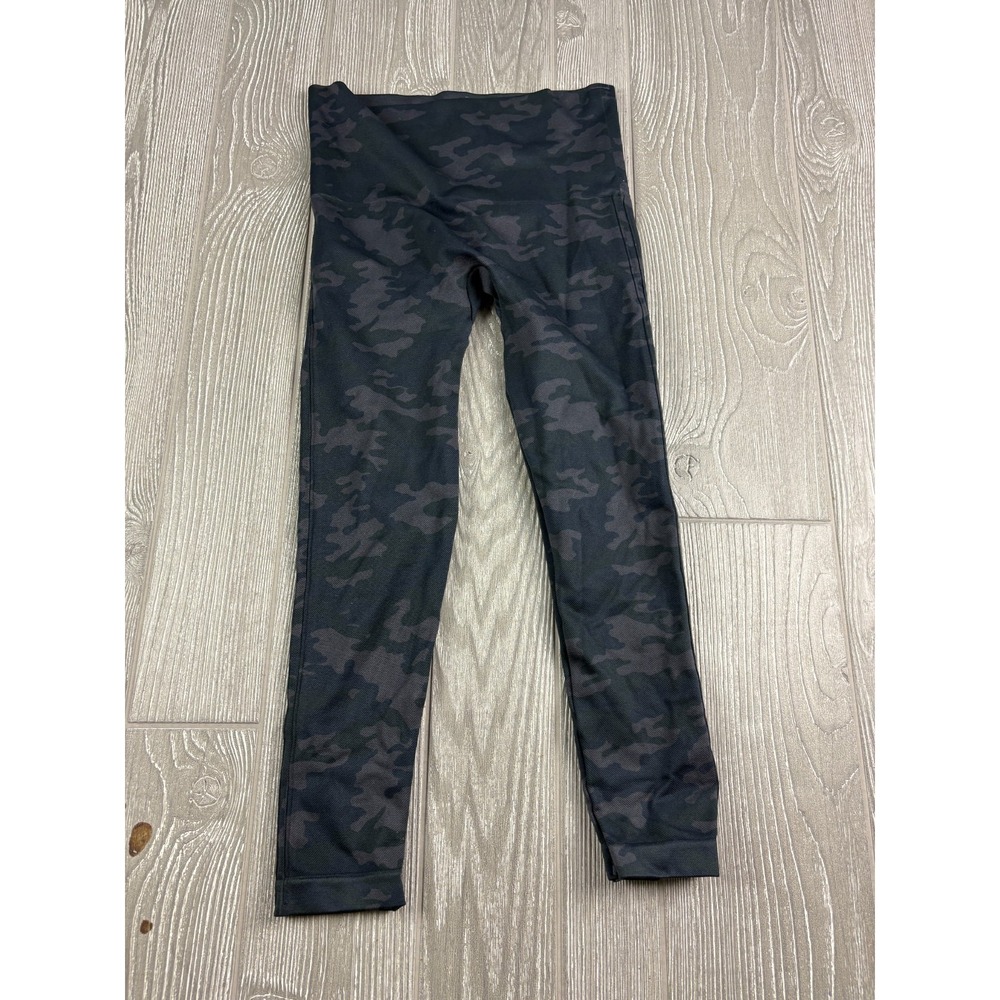 Spanx Womens Gray Camo Print Seamless Leggings Size Medium Athletic Inseam 21